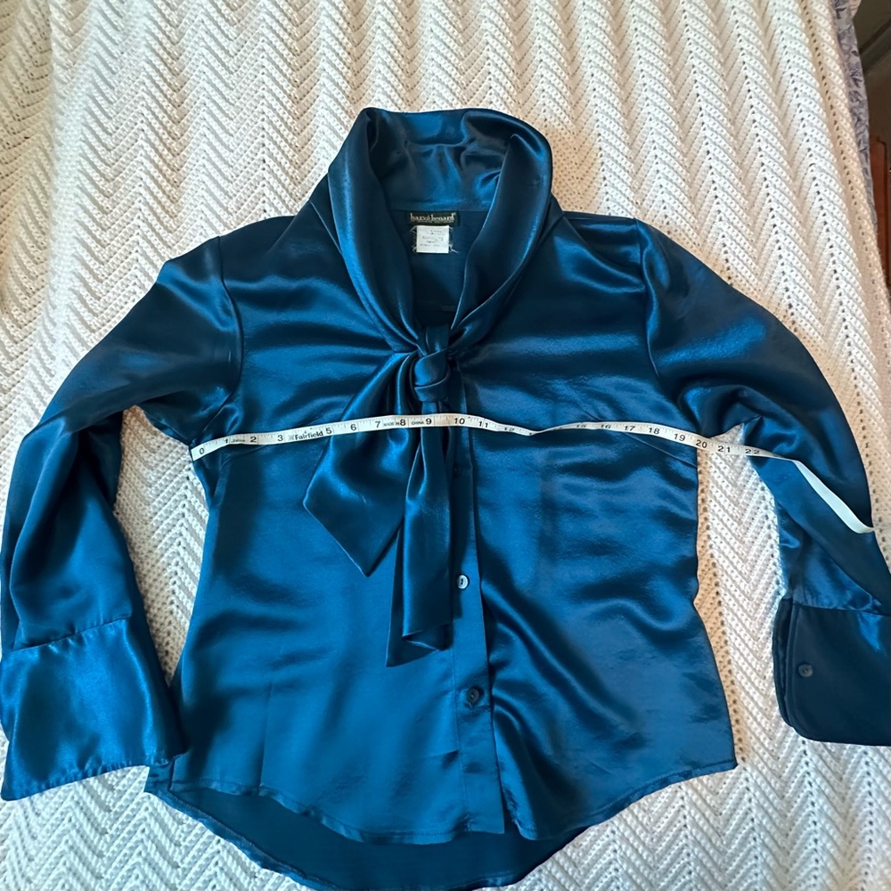 Harve Benard Blue Bell Sleeve Blouse with Tie Front - Picture 5 of 5